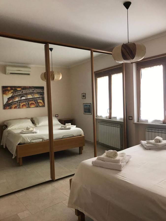 La Torre Apartment เวลเลตริ ภายนอก รูปภาพ