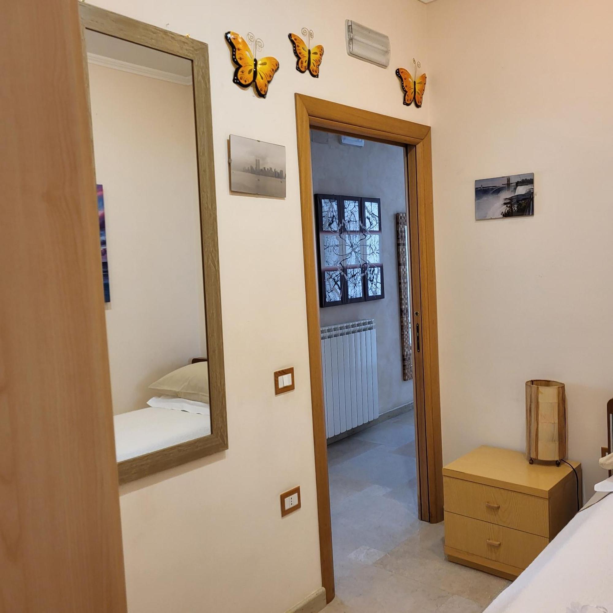 La Torre Apartment เวลเลตริ ภายนอก รูปภาพ