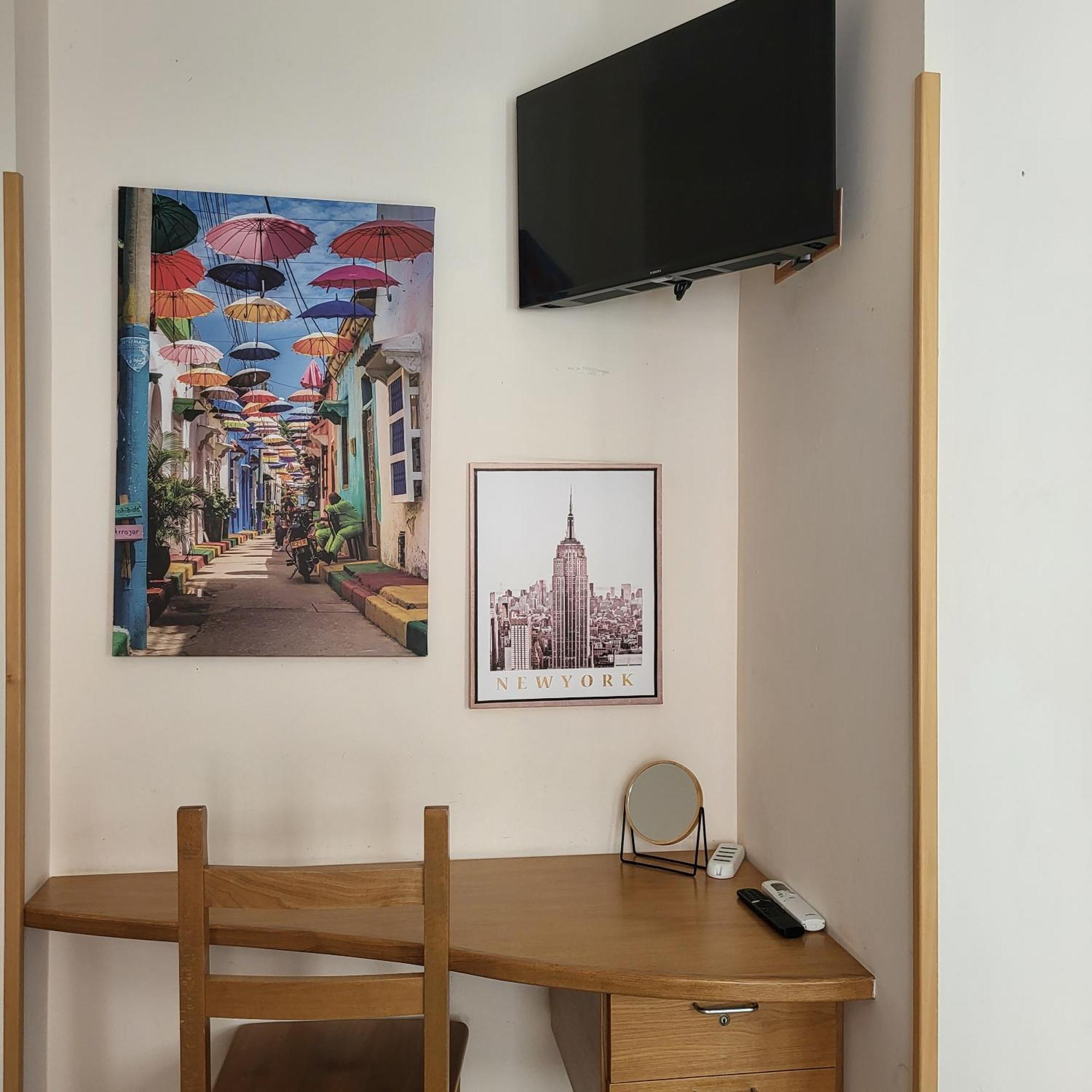 La Torre Apartment เวลเลตริ ภายนอก รูปภาพ