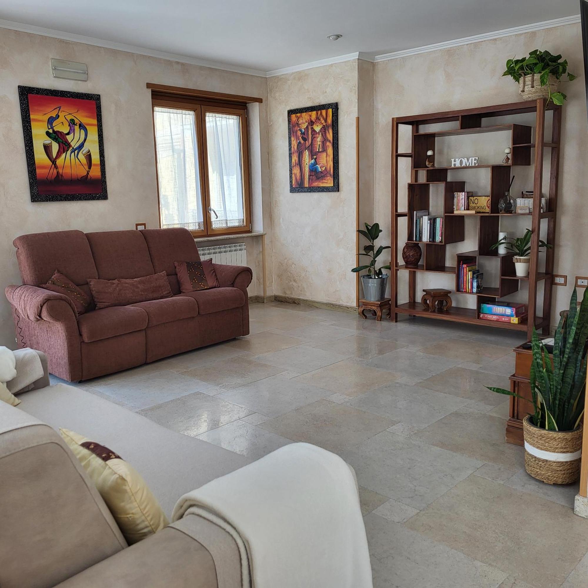La Torre Apartment เวลเลตริ ภายนอก รูปภาพ