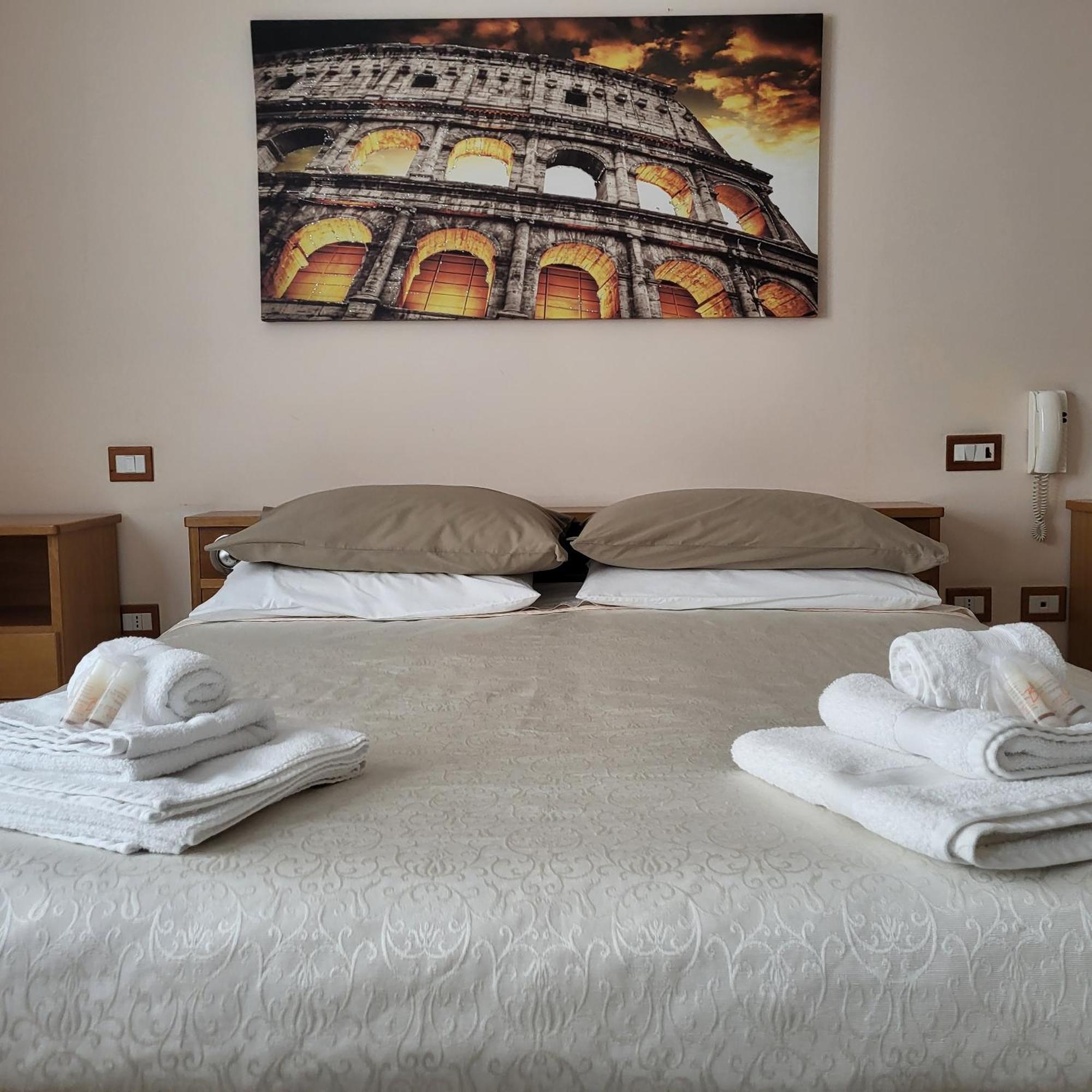 La Torre Apartment เวลเลตริ ภายนอก รูปภาพ