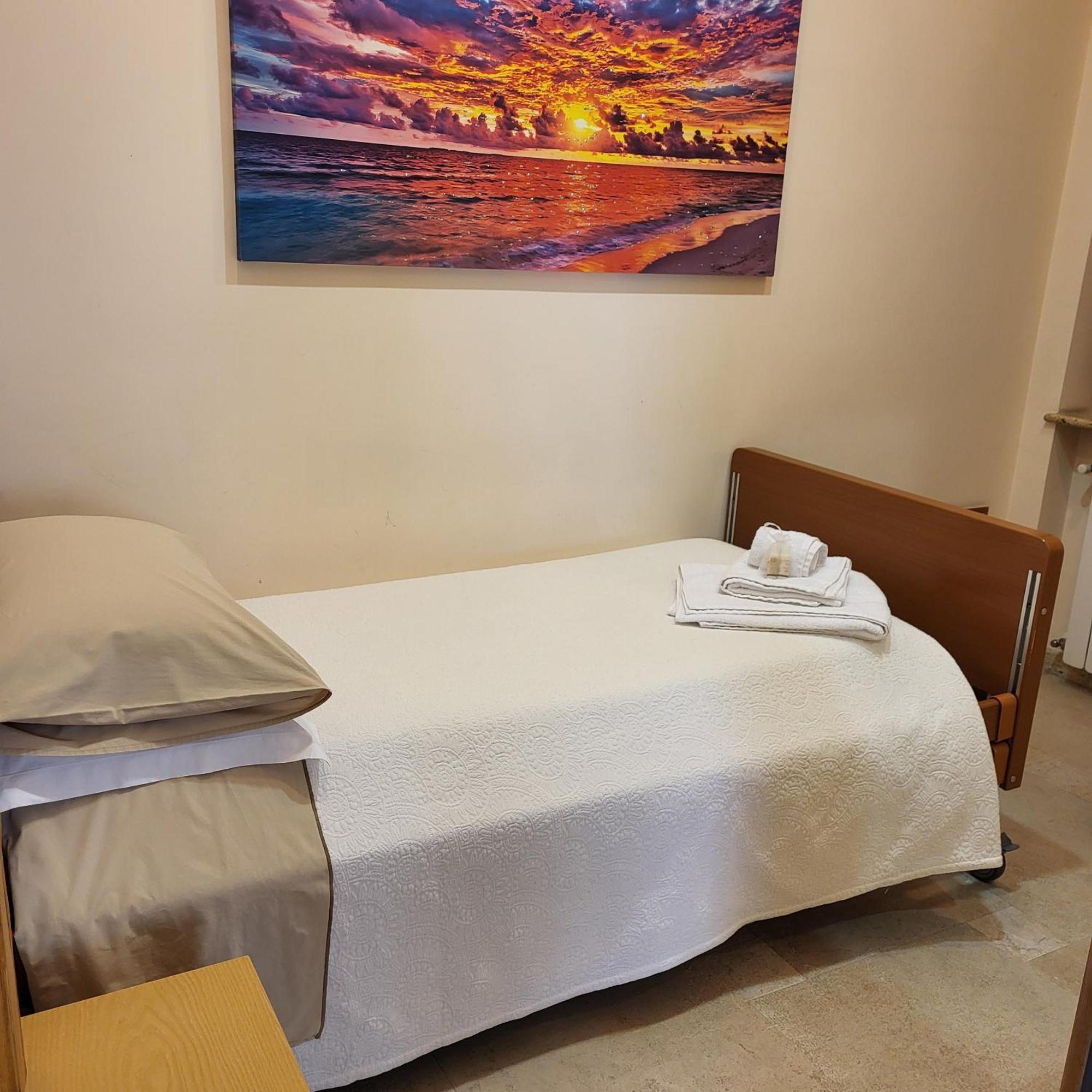 La Torre Apartment เวลเลตริ ภายนอก รูปภาพ