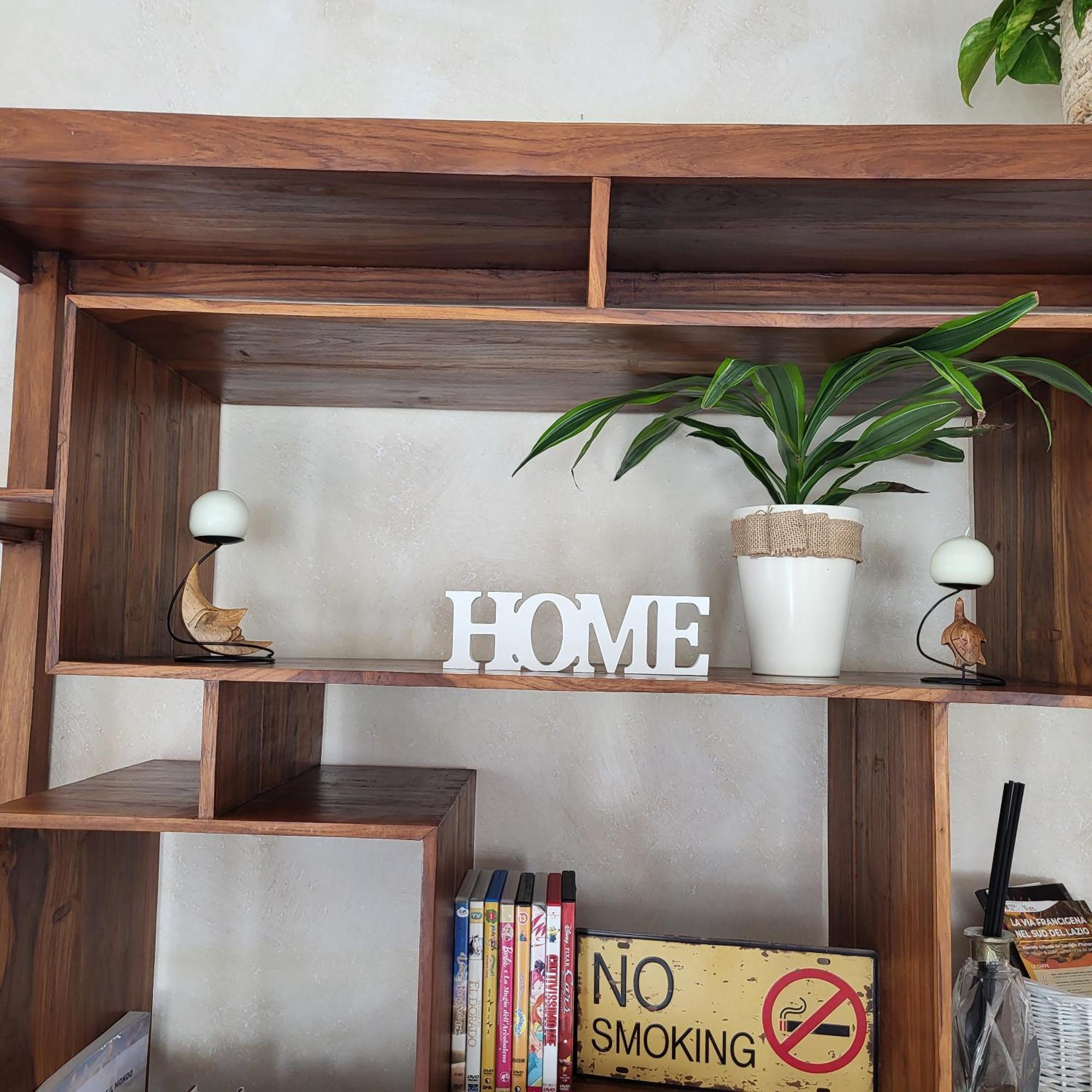 La Torre Apartment เวลเลตริ ภายนอก รูปภาพ
